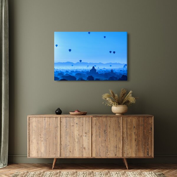 Kép - léggömbök a táj felett (90x60 cm)