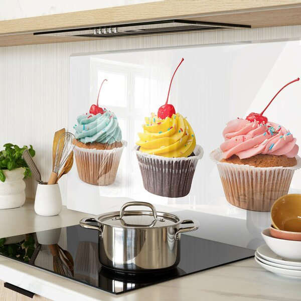 Edzett üveg vágódeszka Cupcake tejszínhabbal és cseresznyével