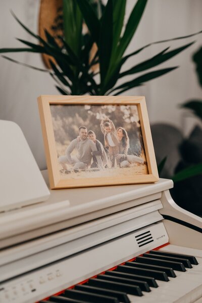 Képkeret, fa, 10 x 15 cm
