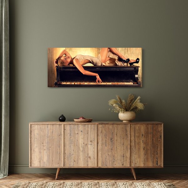 Kép - nő a zongoránál (120x50 cm)