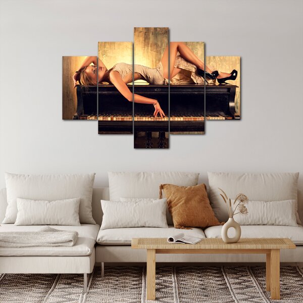 Kép - nő a zongoránál (150x105 cm)