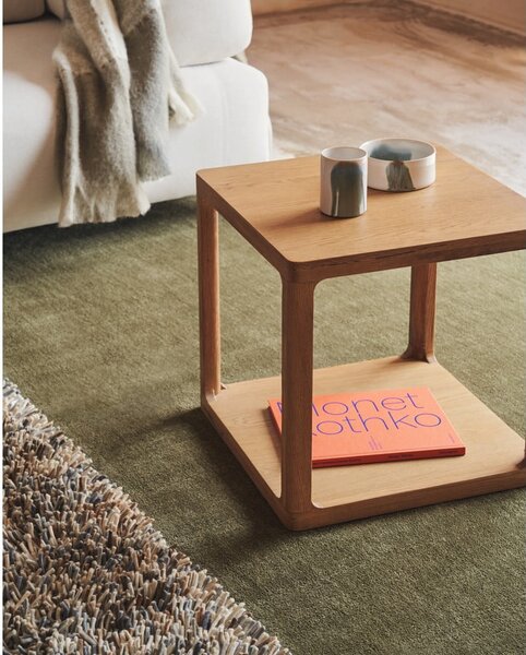 Tárolóasztal tölgyfa dekorral 50x50 cm Maymai – Kave Home