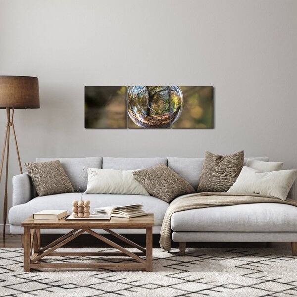 Kép - Tükröződés az üveggömbben (órával) (90x30 cm)
