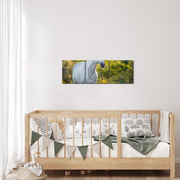 Egy fehér ló képe a réten (órával) (90x30 cm)
