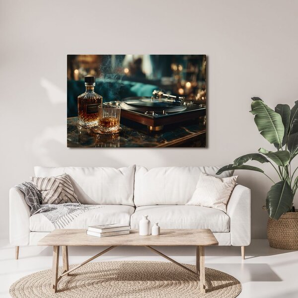 Kép gramofon és whisky pohár