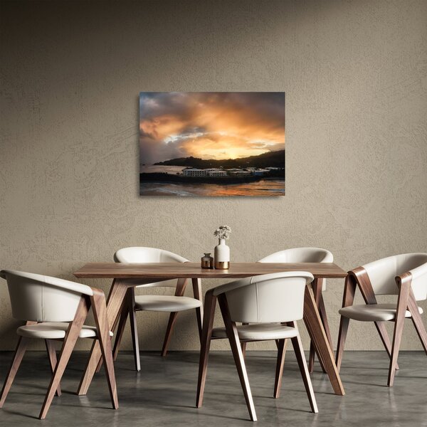 Kép - felhős tengerpart (üvegen) (70x50 cm)