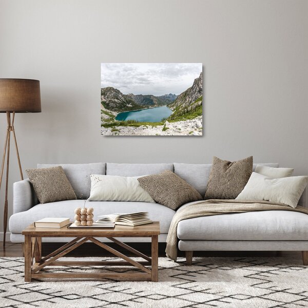 A hegyekben lévő tó képe (üvegen) (70x50 cm)