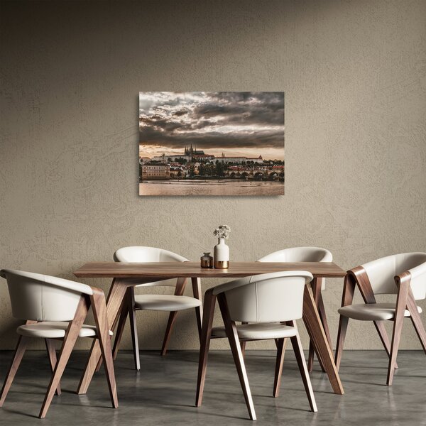 Kép - felhős Prága (üvegen) (70x50 cm)
