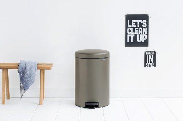 Szürke acél pedálos szemetes 20 l NewIcon – Brabantia