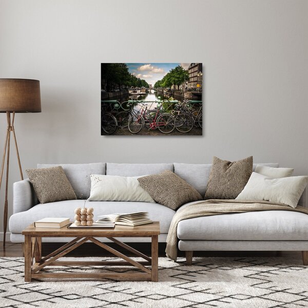 Egy bicikli képe a városban (üvegen) (70x50 cm)