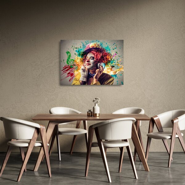Kép - Női művész fejhallgatóval (üvegen) (70x50 cm)