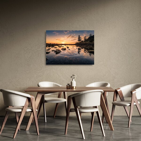 A vízfelület képe naplementekor (üvegen) (70x50 cm)