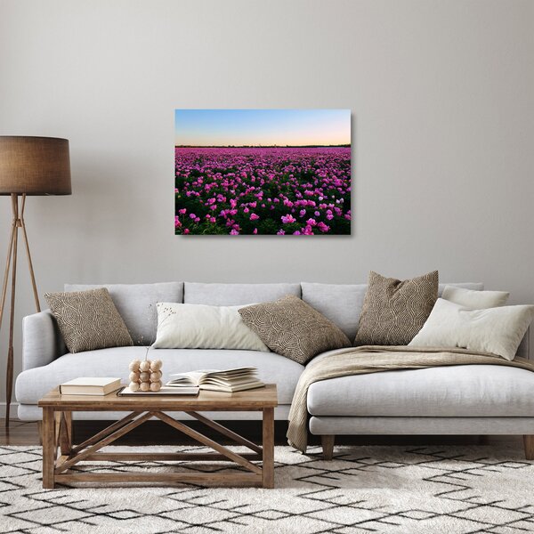 Kép - lila tulipánok rétje (üvegen) (70x50 cm)