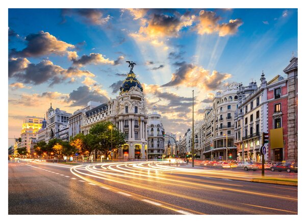 Kép - Calle Gran Vía, Madrid, Spanyolország (üvegen) (70x50 cm)