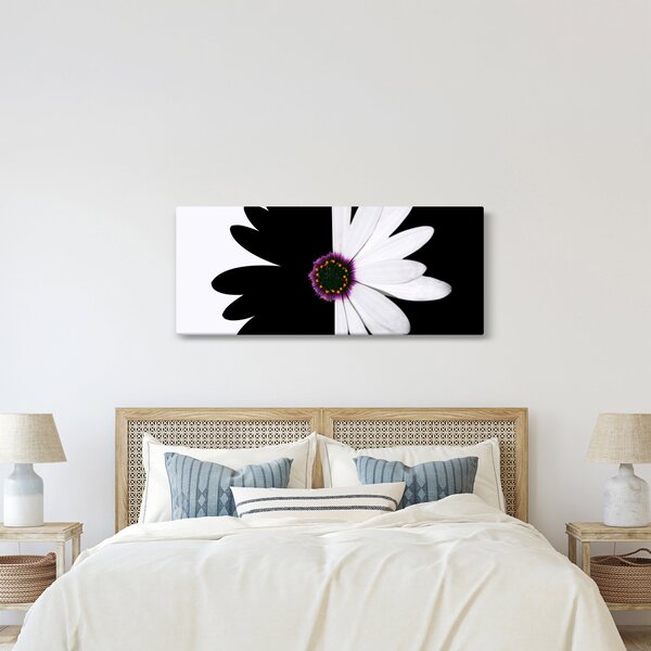 Egy fekete-fehér virág képe (120x50 cm)
