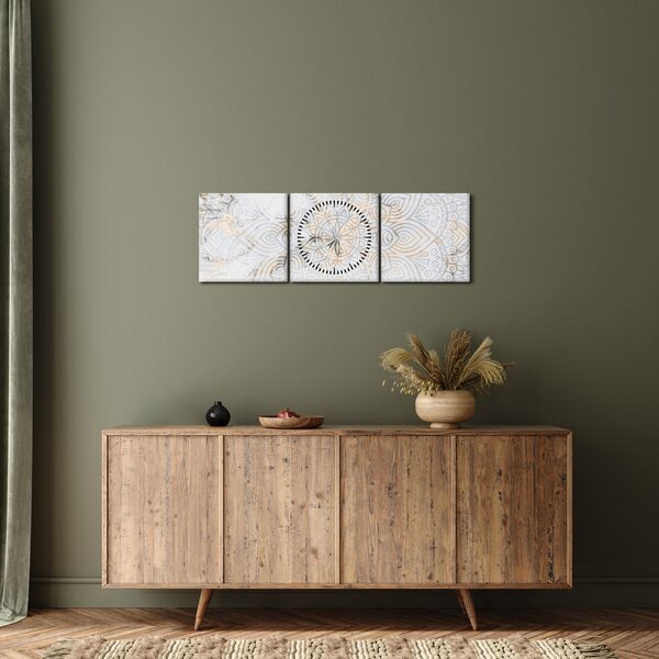 Egy fehér mandala képe (órával) (90x30 cm)