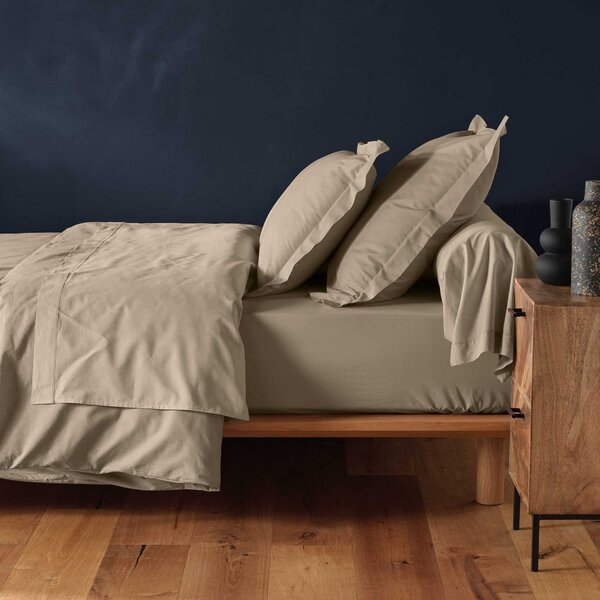 Világosbarna gumis pamut lepedő 160x200 cm Lina – douceur d'intérieur