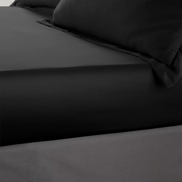 Fekete gumis szatén lepedő 90x190 cm Silky Soft – Catherine Lansfield