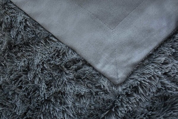 Jerry Fabrics Deka s dlouhým vlasem - Fekete | 150 x 200 cm