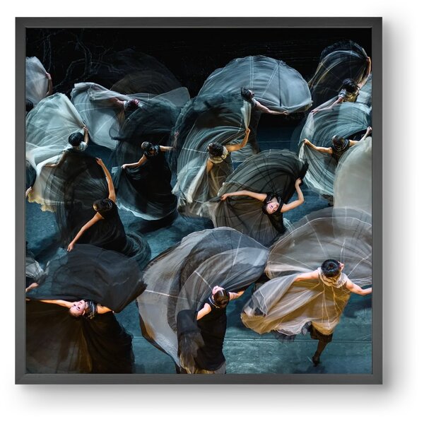 Ocean of skirts 2 square - falikép keretben | artbridge
