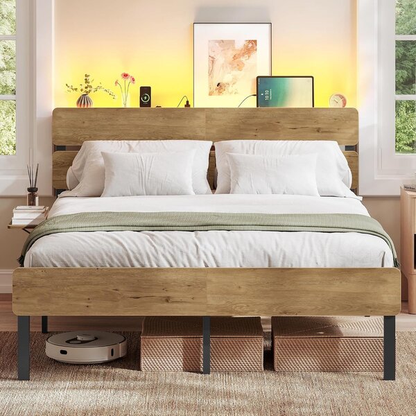 Vasagle fém ágykeret LED-del és USB-vel, 140x190 cm – Barnet