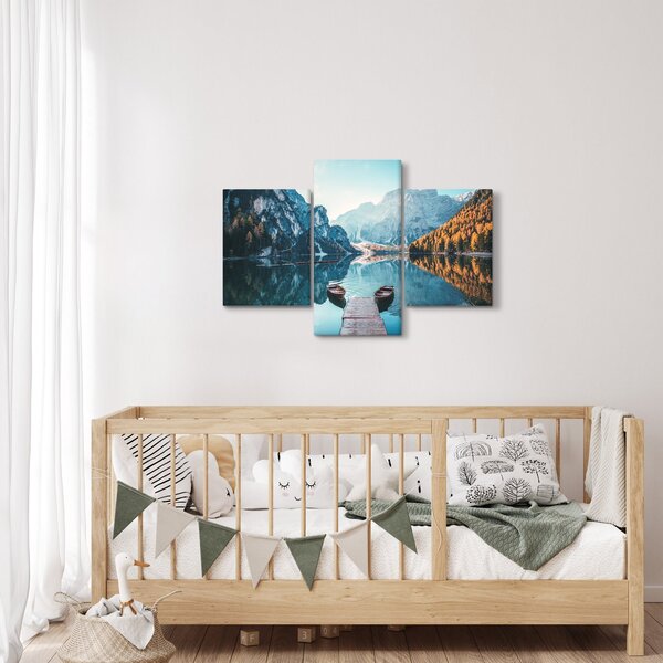 Kép - Csónakok a Braies-tónál (90x60 cm)