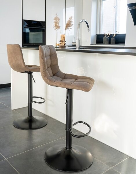 Világosbarna kárpitozott állítható magasságú bárszék szett 2 db-os (ülésmagasság 63 cm) Middelfart – House Nordic