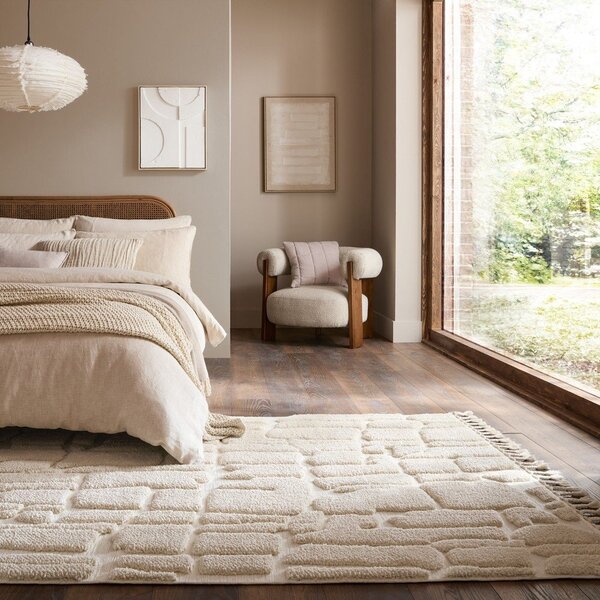 Krémszínű szőnyeg 133x190 cm Esra Cobbled – Flair Rugs