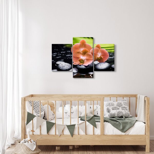 Kép - Narancssárga orchidea pálmalevelekkel (90x60 cm)