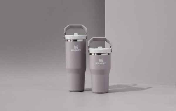 Világosszürke rozsdamentes acél termosz 600 ml IceFlow™ Flip Straw 2.0 Tumbler Ash – Stanley