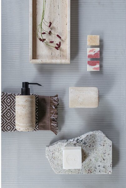 Bézs kő szappanadagoló 250 ml Travertine – Mette Ditmer Denmark