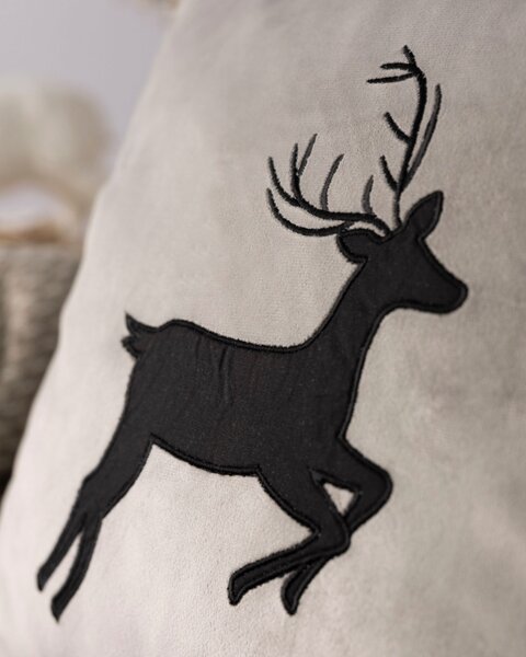 Midnight Stag díszpárnahuzat 43x43 cm