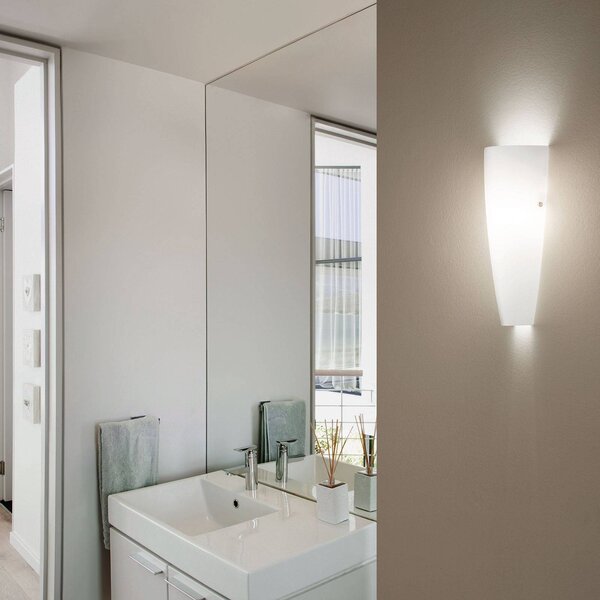 Fabas Luce Fehér fali lámpa Dedalo IP44, dimmelhető, Fehér / opál, Fürdőszoba, Üveg, Modern