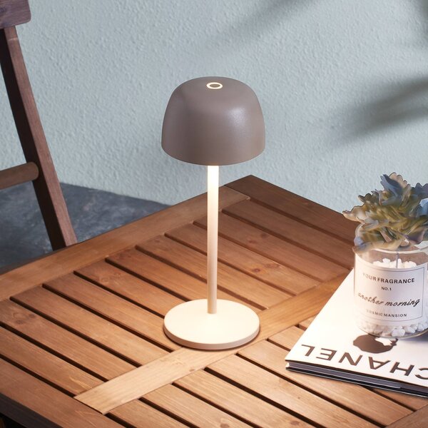Lindby LED asztali világítás Arietty, bézs, dimmelhető, IP65, dimmelhető, Krém / borostyánsárga, Nappali / Étkező, Alumínium, Modern