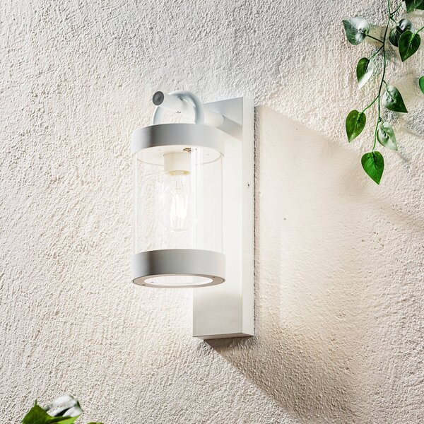 Trio Lighting Zambezi kültéri falilámpa fényérzékelős, fehér, Fehér / opál, Alumínium, Modern