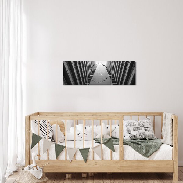 Kép - Magas épület (órával) (90x30 cm)