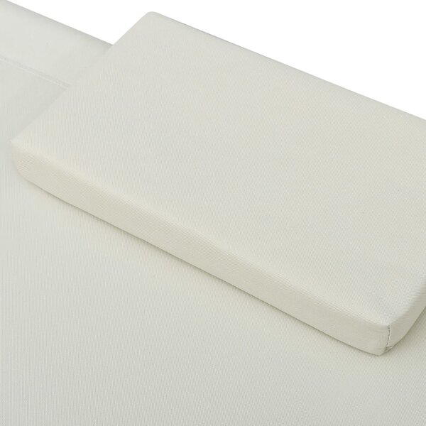 Krémfehér kültéri napozóágy napellenzővel és párnával