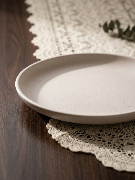 Sinsay - Pöttyös mintájú tányér - krémszínű