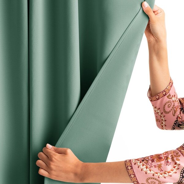 Világoszöld dimout (részleges sötétítő) függöny 140x270 cm Kierra – Restilo