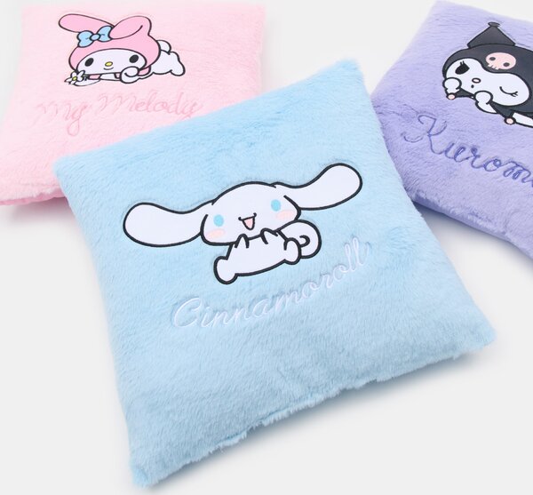 Sinsay - Műszőrme párna Cinnamoroll - halványkék