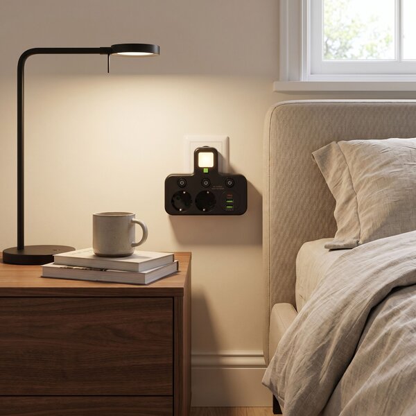 Toolight Toollight, JNH017, 2 aljzatos + 2× USB-A + USB-C elosztó LED lámpával, fekete, OSW-56308