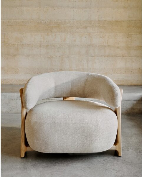 Bézs zsenília fotel Granite – Kave Home