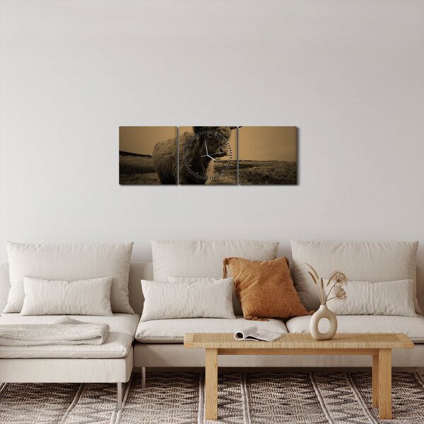 Kép - Skót tehén menekül (órával) (90x30 cm)