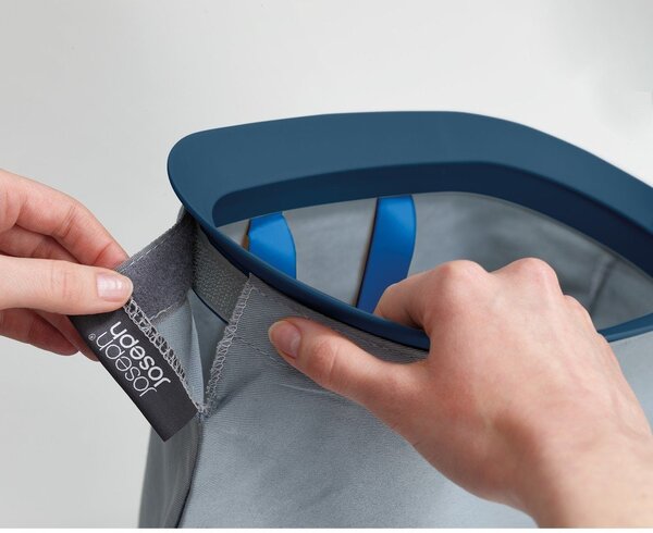 Antracitszürke textil szennyeskosár 3x30 l Tota Trio – Joseph Joseph