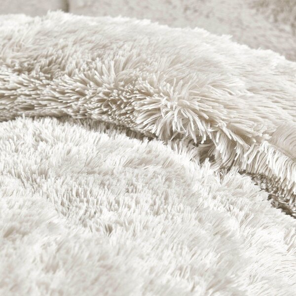 Fehér kétszemélyes mikroplüss ágyneműhuzat 200x200 cm Cuddly – Catherine Lansfield