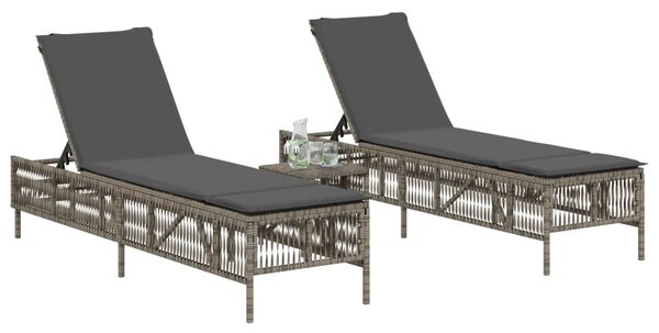 2 db szürke polyrattan napozóágy asztallal