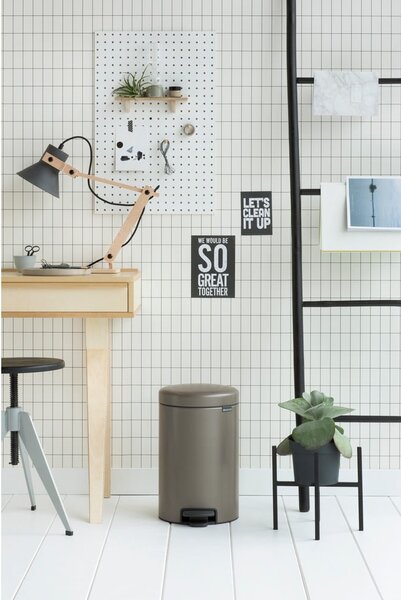 Szürke acél pedálos szemetes 12 l NewIcon – Brabantia