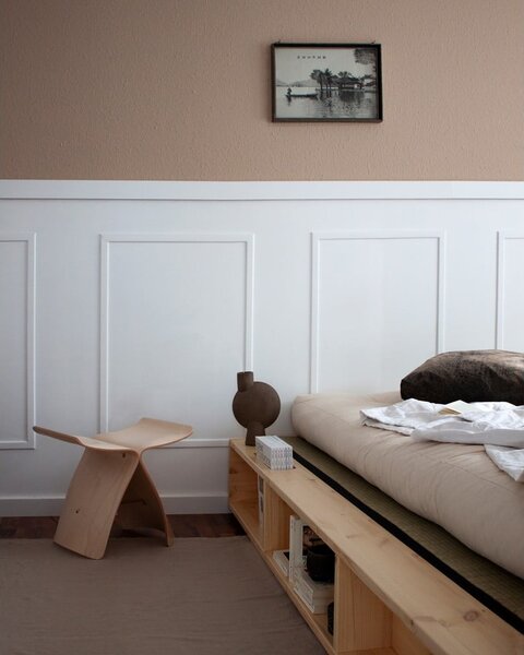 Borovi fenyő franciaágy ágyráccsal 180x200 cm Ziggy – Karup Design