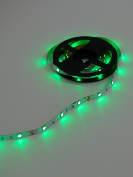 Sinsay - LED RGB szalag 3 m távirányítóval - többszínű