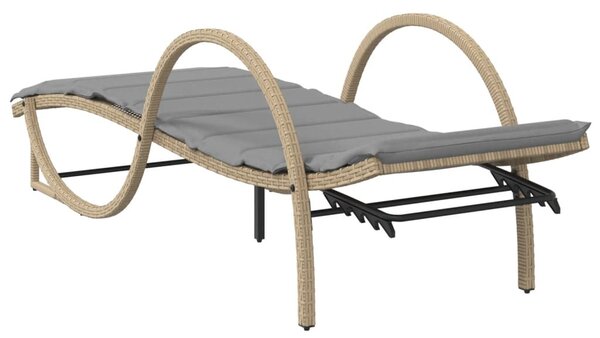 2 db bézs polyrattan napozóágy párnával